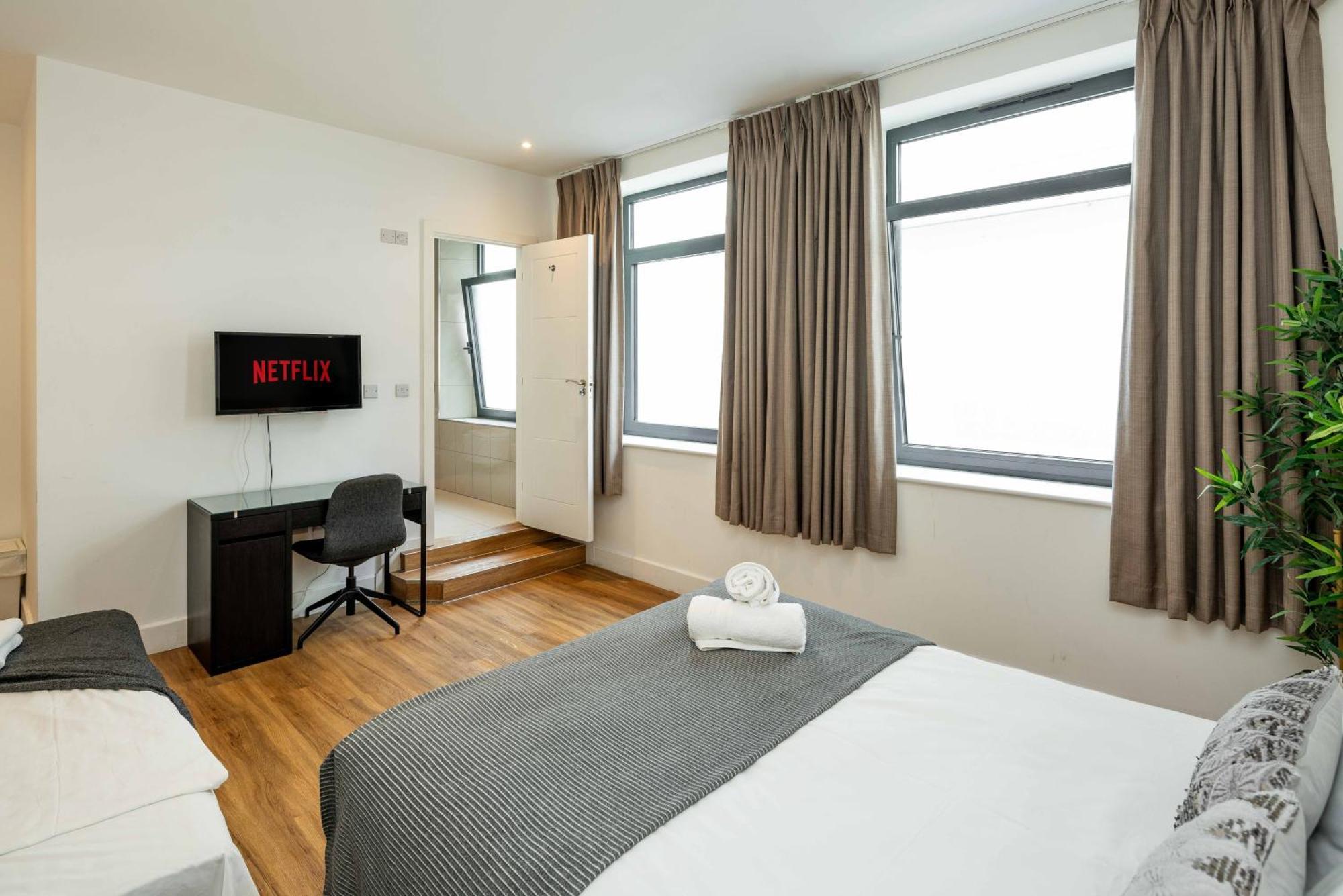 Equitable Hotel Лондон Екстериор снимка