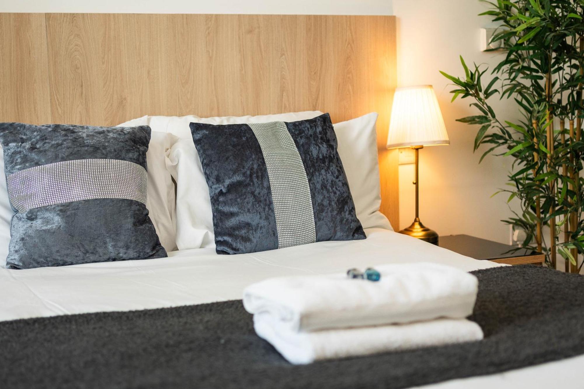Equitable Hotel Лондон Екстериор снимка